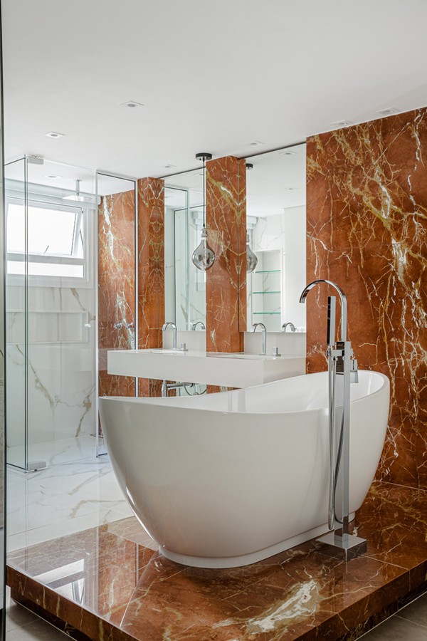 ideias de banheiros pequenos com hidromassagem