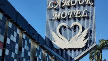 Pernoite ou Diária? Entenda os Períodos de Reserva em Motéis