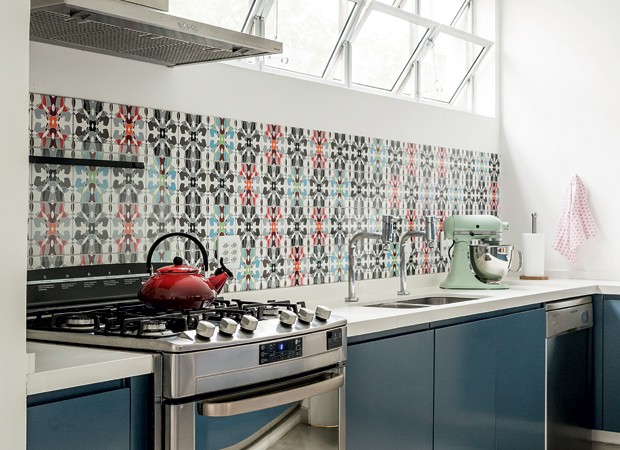 revestimento porcelanato vs cerâmica para cozinha moderna