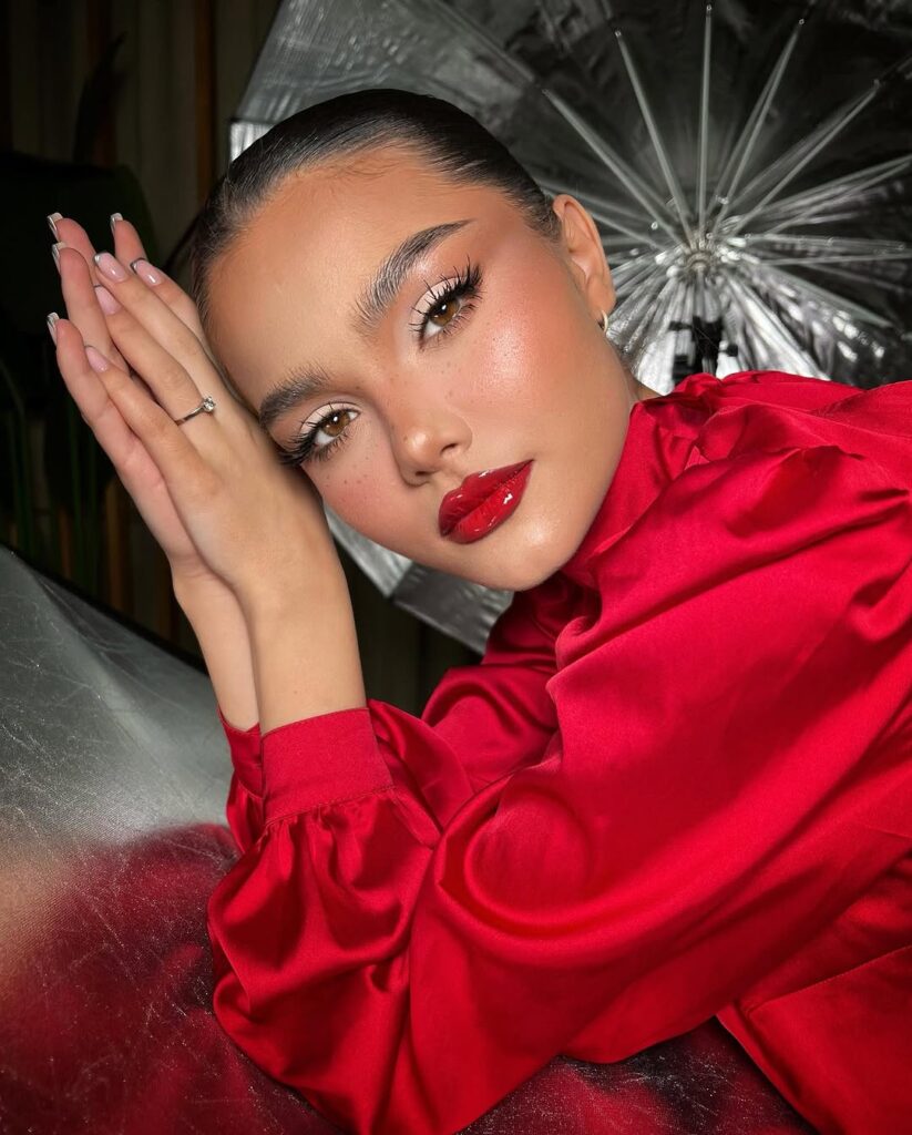 Guia completo das marcas de maquiagem em catálogos: Avon