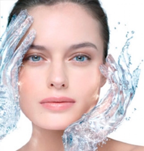 Hidratantes para Pele Oleosa: Opções que Controlam o Brilho sem Ressecar