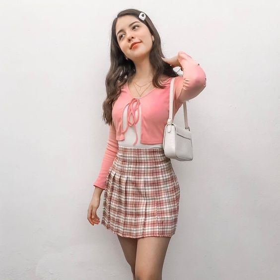 como usar moda anos 2000 sem parecer fantasia