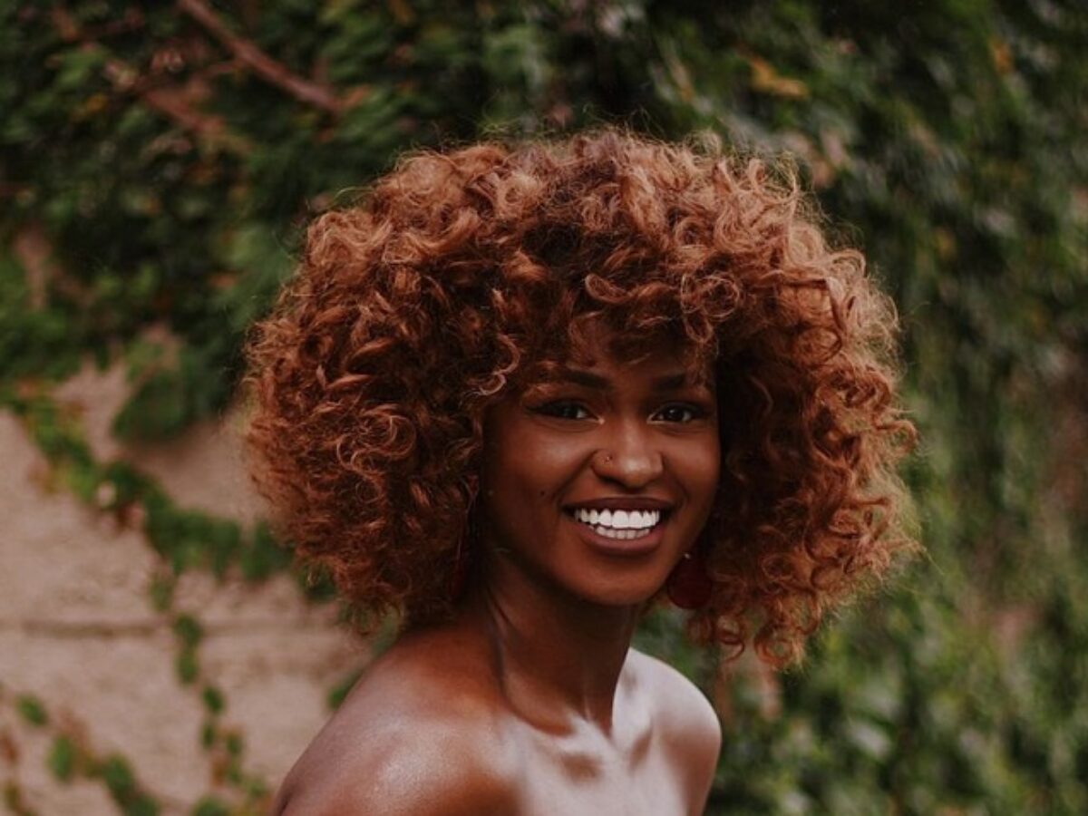 Guia Completo: Como Escolher o Tom de Ruivo Escuro Ideal para Você