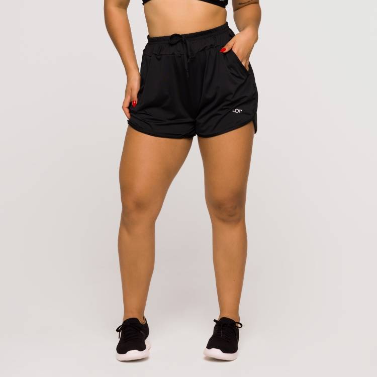 Shorts fitness com bolso