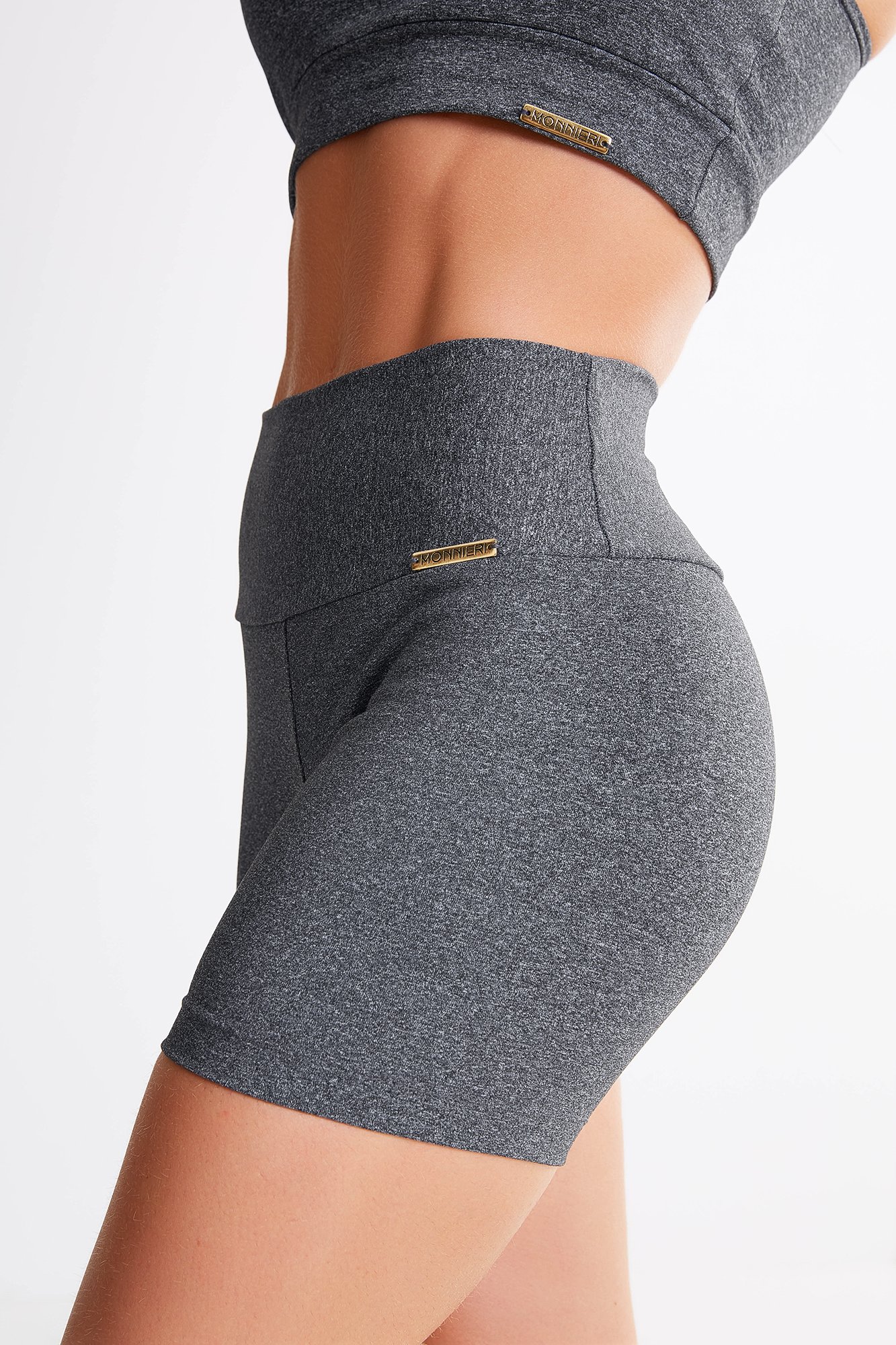 Shorts de academia feminino com bolso