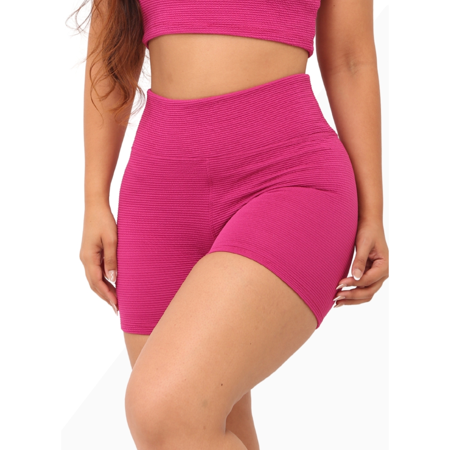Shorts de academia feminino justo