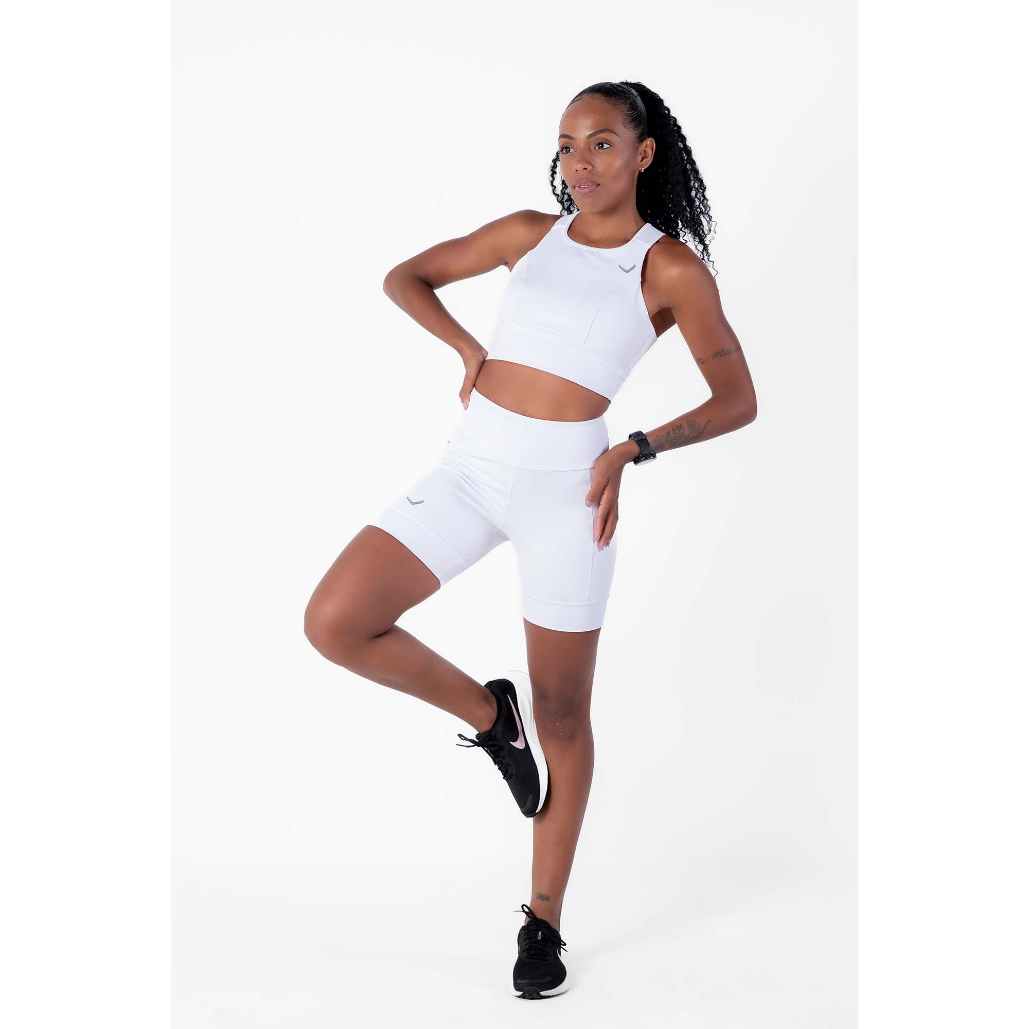 shorts branco feminino