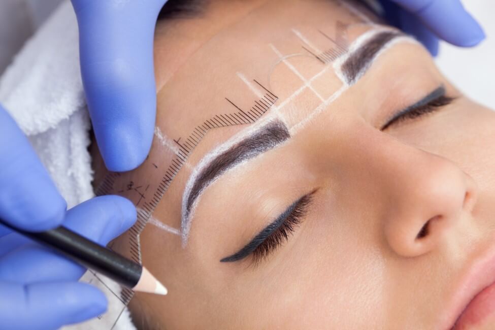 Brow Lamination em Casa: Guia Completo para Sobrancelhas Alinhadas