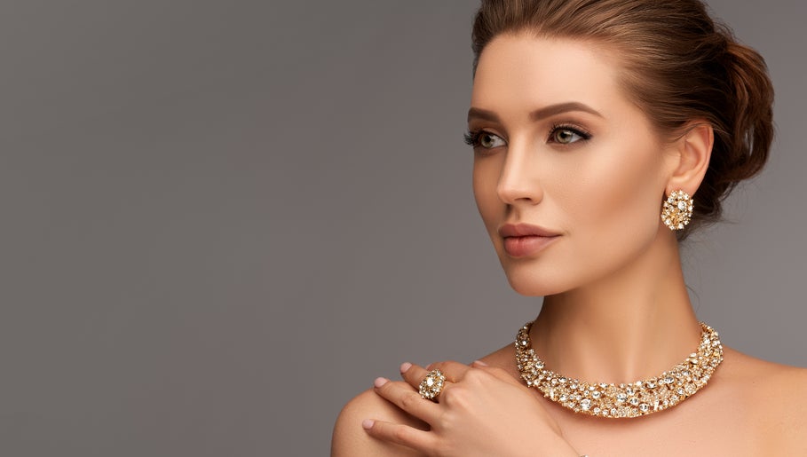 Os Melhores Géis de Sobrancelha para um Efeito Clean Girl Duradouro