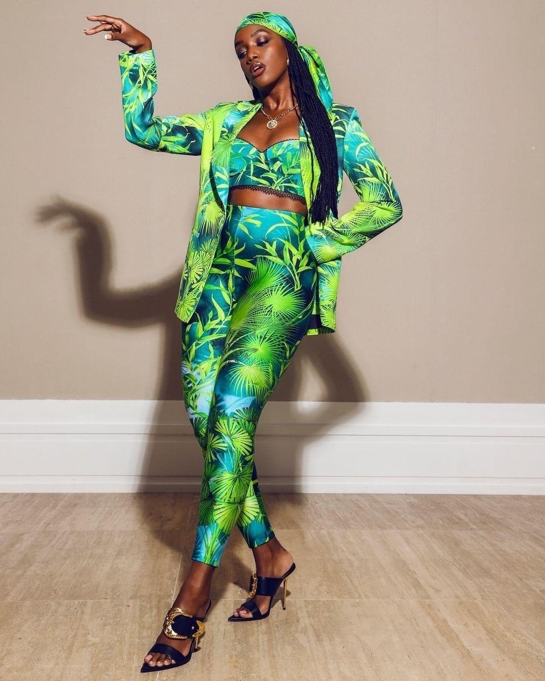 tamanco feminino plataforma com detalhe de laço