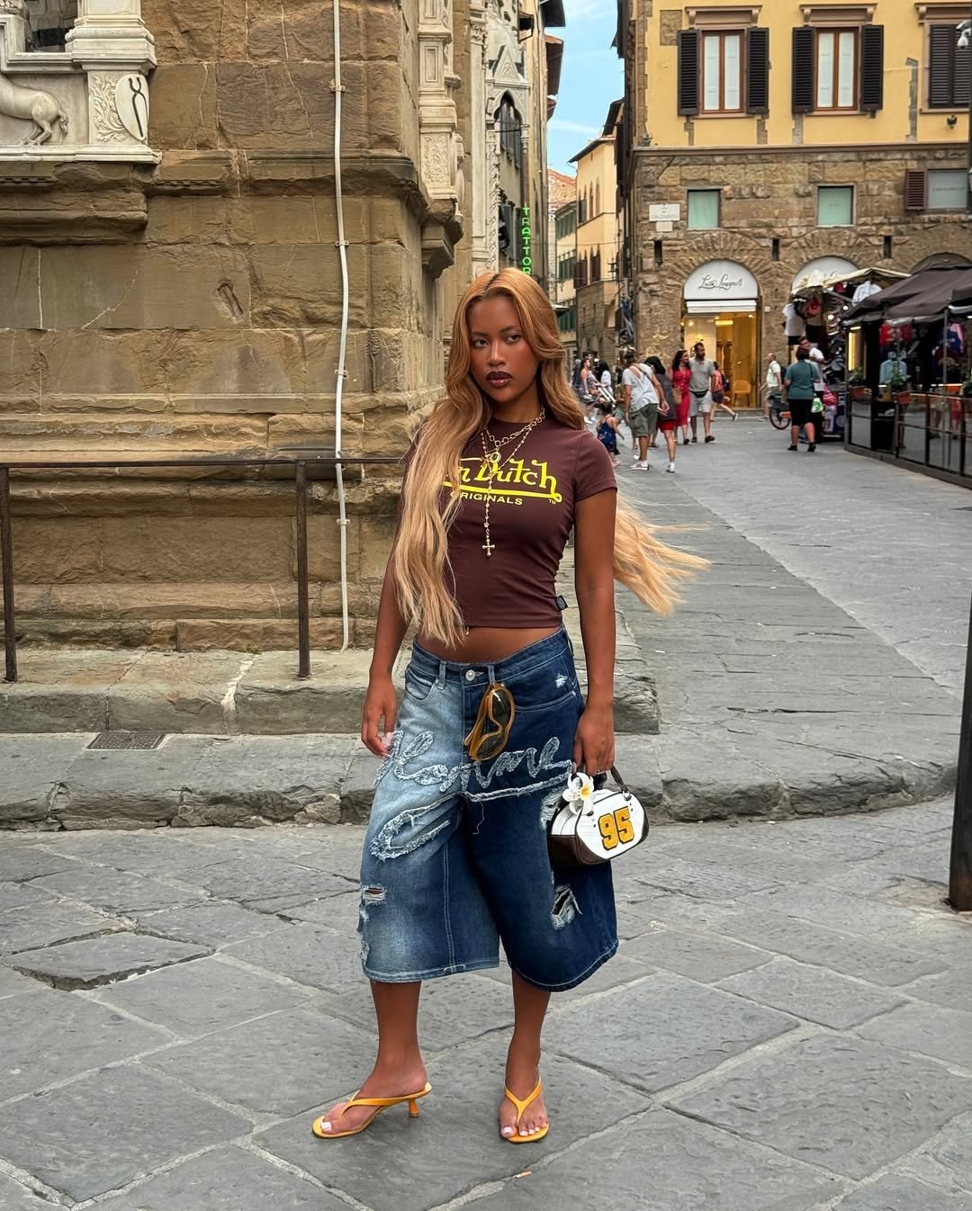 quanto custa um tamanco feminino de couro de qualidade