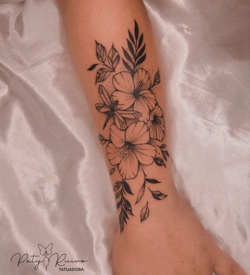 tatuagem feminina pulso