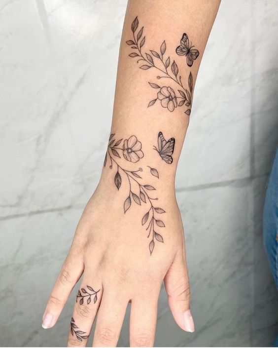 tatuagem feminina braço