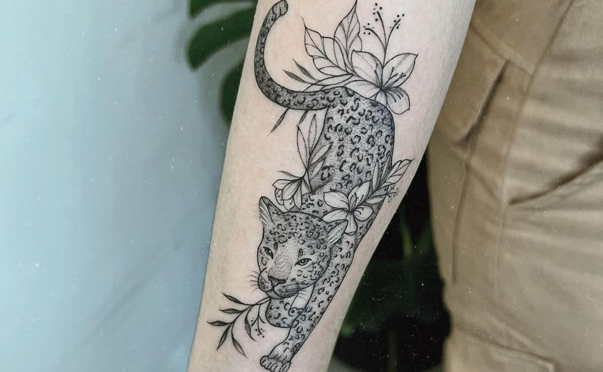 tatuagem feminina no braço vs antebraço qual escolher