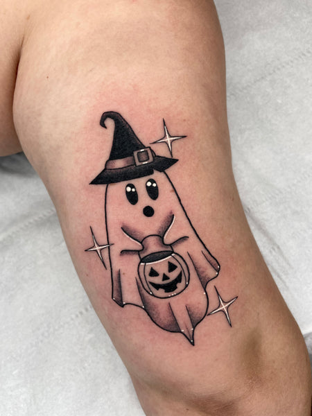 Guia Completo: Símbolos Clássicos para sua Tatuagem de Halloween Permanente
