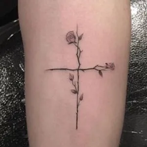 ideias de tatuagens femininas de proteção com significado
