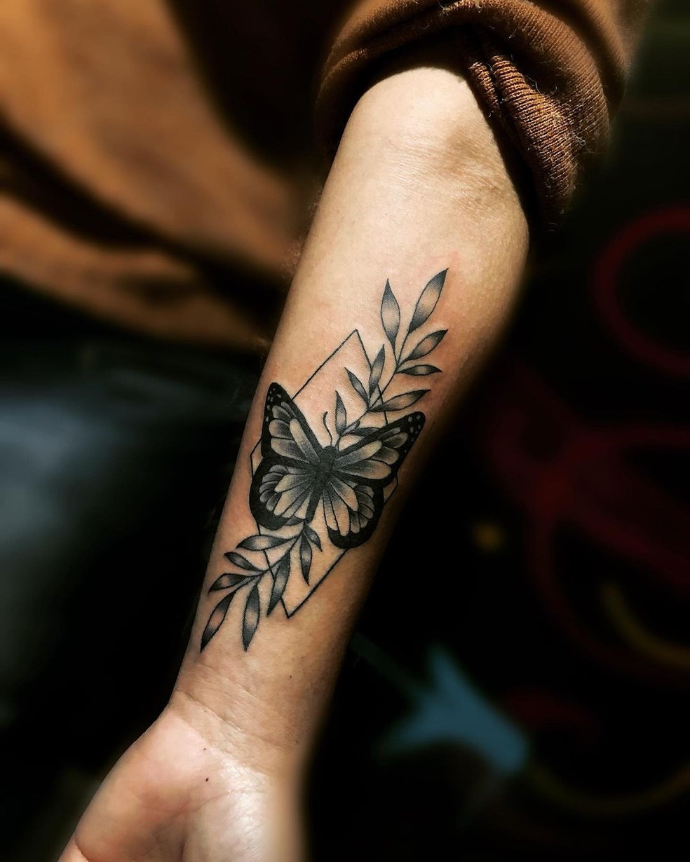 melhores ideias de tatuagem antebraço feminina 2024