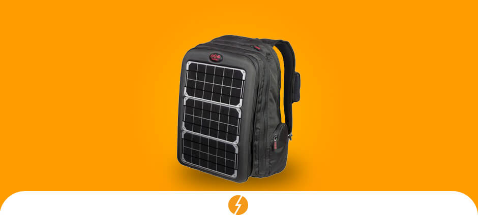 Tecnologia de painéis solares em mochilas de trilha