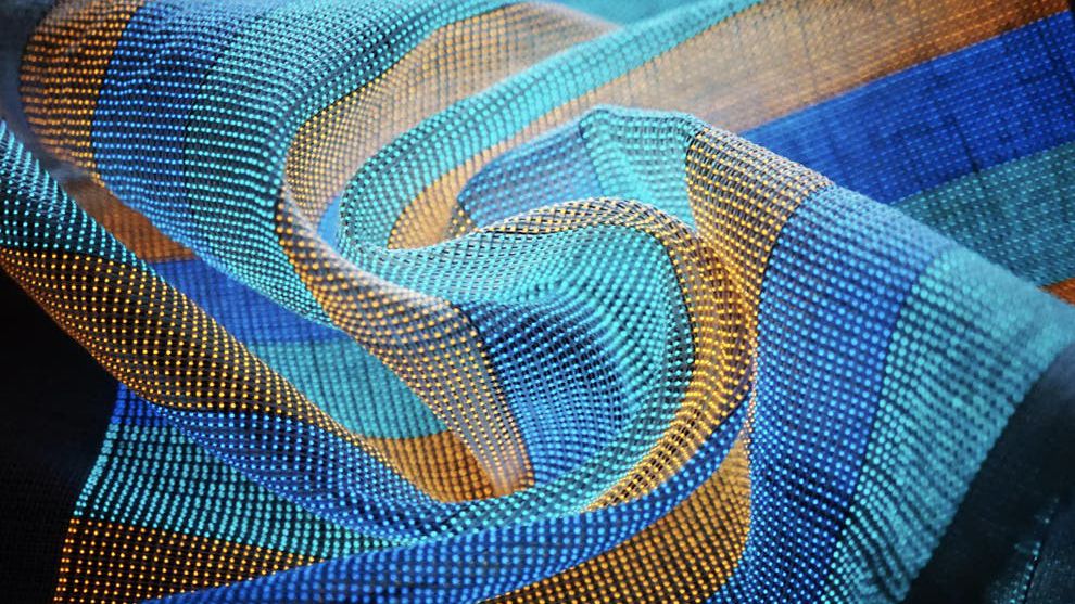 Nanotecnologia em Tecidos: O Futuro da Roupa Inteligente