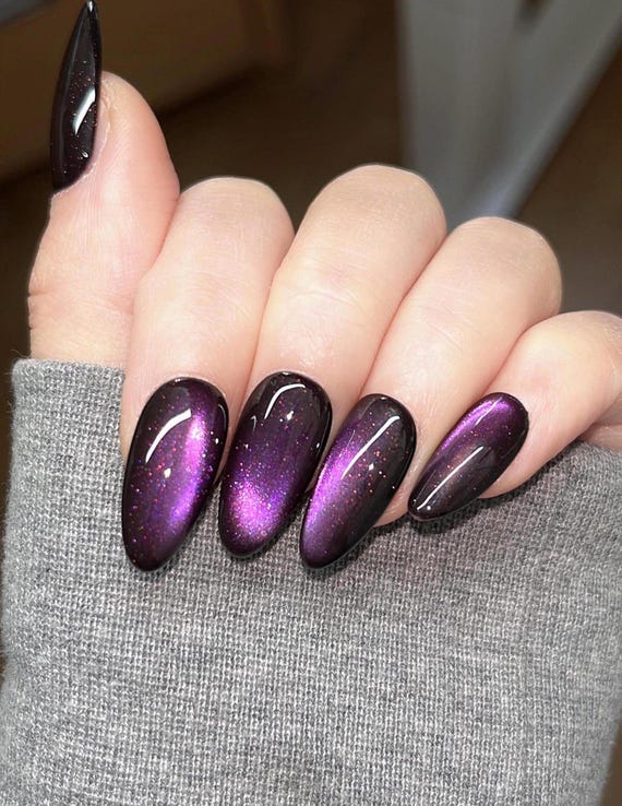 Tendência: unhas com efeito aurora boreal e como reproduzir em casa