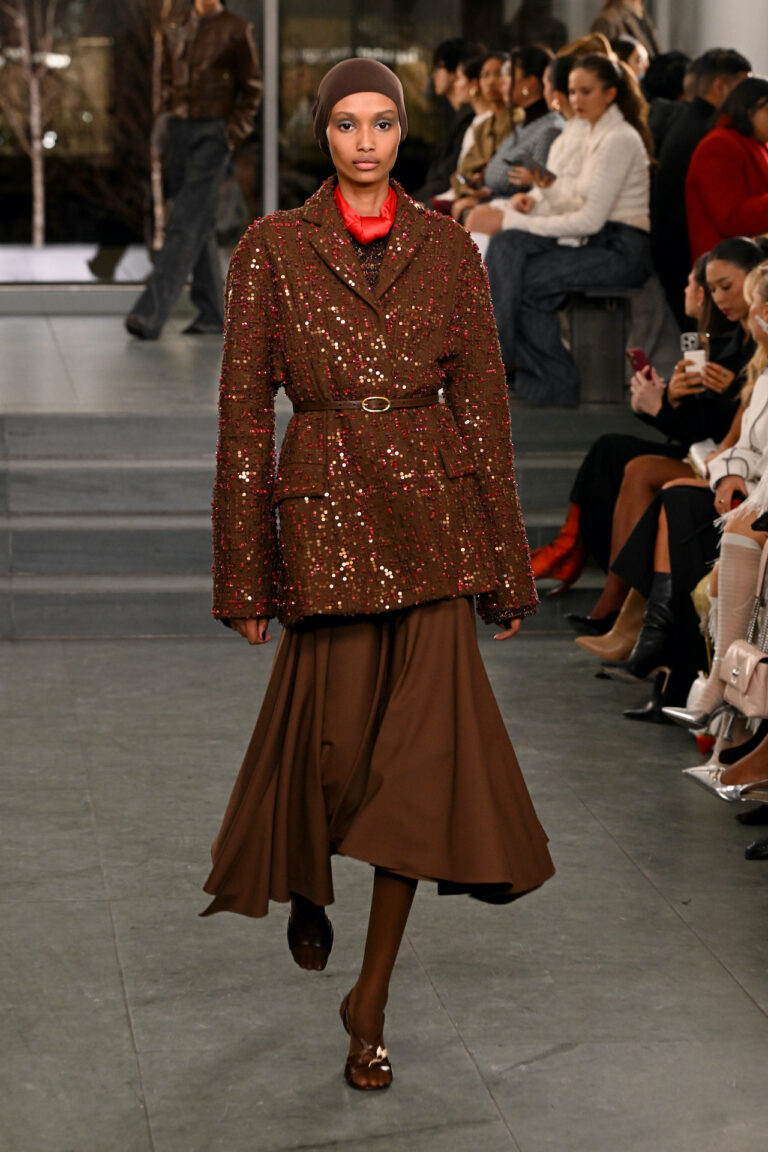 Acessórios e Calçados que Vão Dominar o Inverno 2026