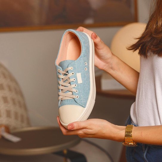 tênis casual feminino para usar com alfaiataria