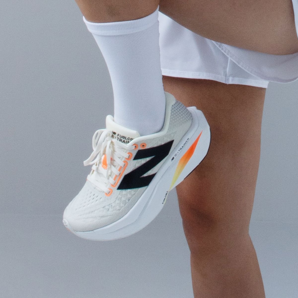 Tênis Asics Gel-Nimbus 27 Feminino