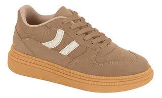 Tênis Marrom em Camurça vs. Couro: Qual o Melhor para o Seu Estilo?