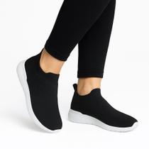 Tênis slip on feminino dourado