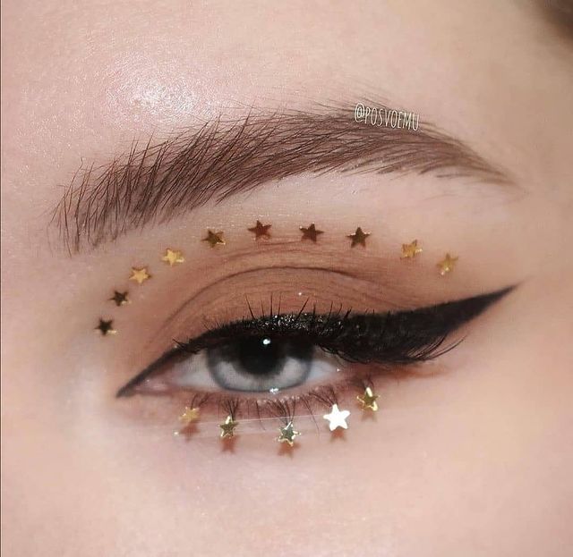 O Segredo do Olhar Marcante Tumblr: Técnicas de Esfumado e Cílios