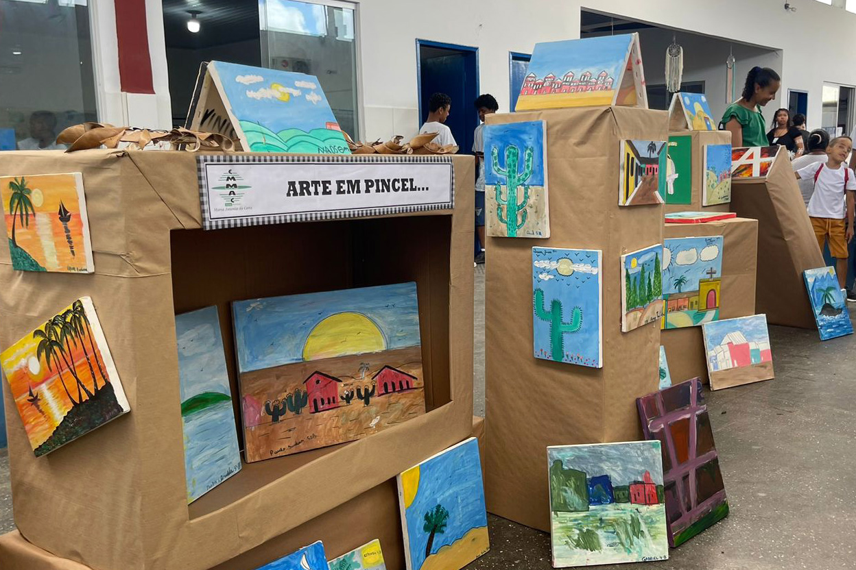 Além da Tela: Os Benefícios Ocultos da Arte para o Desenvolvimento Infantil