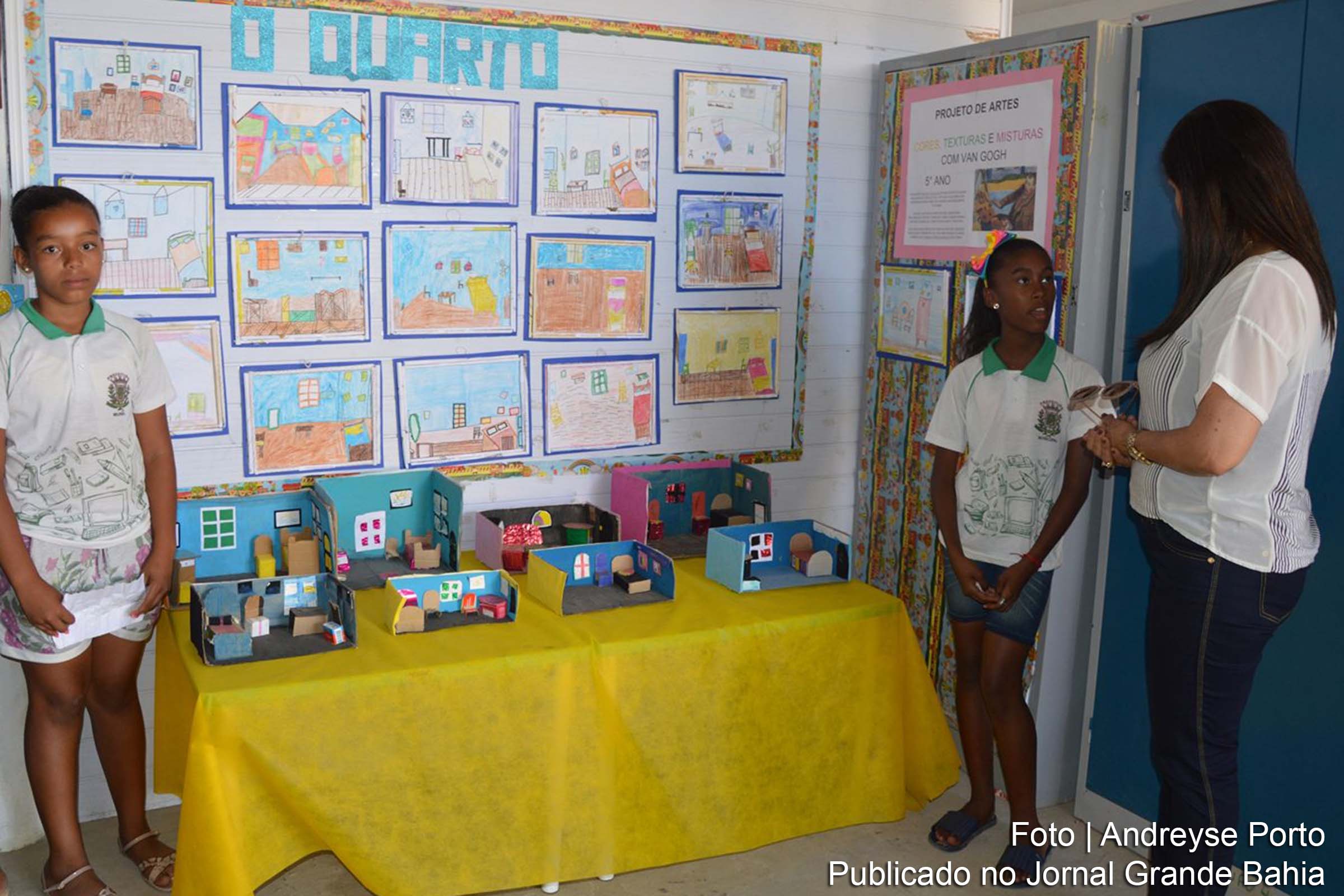 Divulgação Eficaz: Como Atrair a Comunidade para a Exposição da Sua Escola