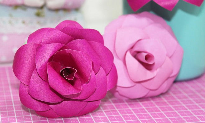 10 Ideias Criativas para Decorar Festas com Flores de Sulfite