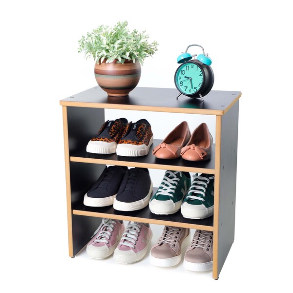 uma sapateira de mdf