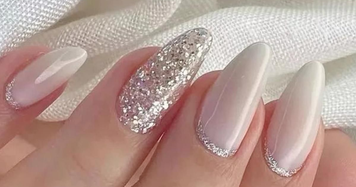 Unhas com Glitter: 5 Técnicas de Aplicação para um Acabamento Perfeito