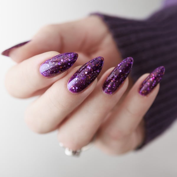 Remoção de Esmalte com Glitter: Dicas e Truques para Proteger Suas Unhas