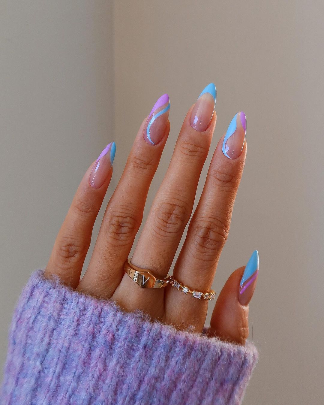 5 ideias de títulos para posts sobre unhas azul bebê:
1. Unhas Azul Bebê: A Tendência de 2025 que Você Precisa Conhecer
2. Decorações Incríveis com Unhas Azul Bebê: Inspire-se!
3. Como Combinar Unhas Azul Bebê: Dicas de Looks e Cores
4. Unhas Postiças Azul Bebê: Praticidade e Estilo para Suas Mãos
5. Baby Blue Nails: O Guia Completo da Tendência de Unhas para 2025