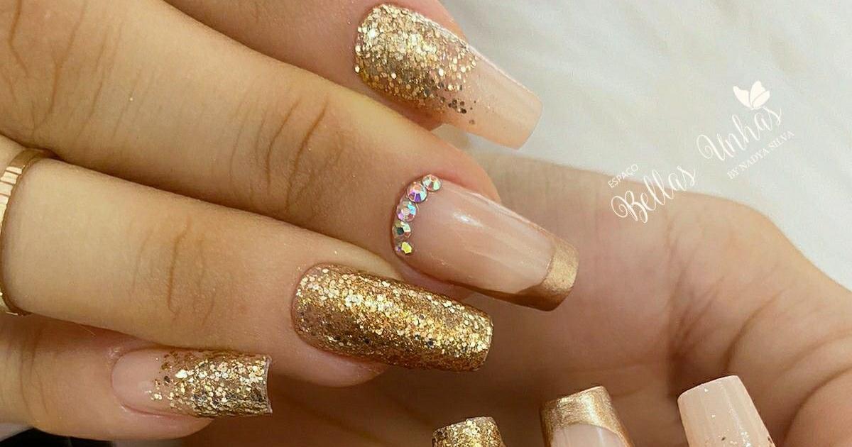 unha dourada em gel vs esmalte durabilidade