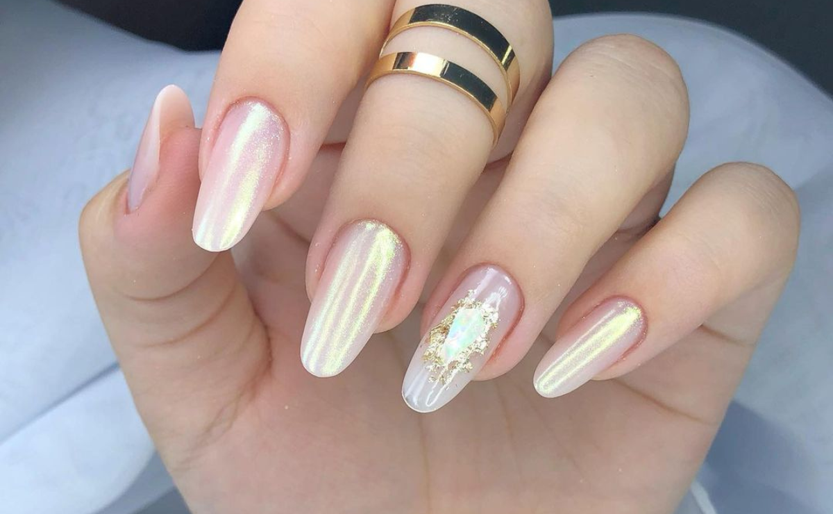 Decorações Minimalistas para Unhas em Gel: Elegância e Discrição