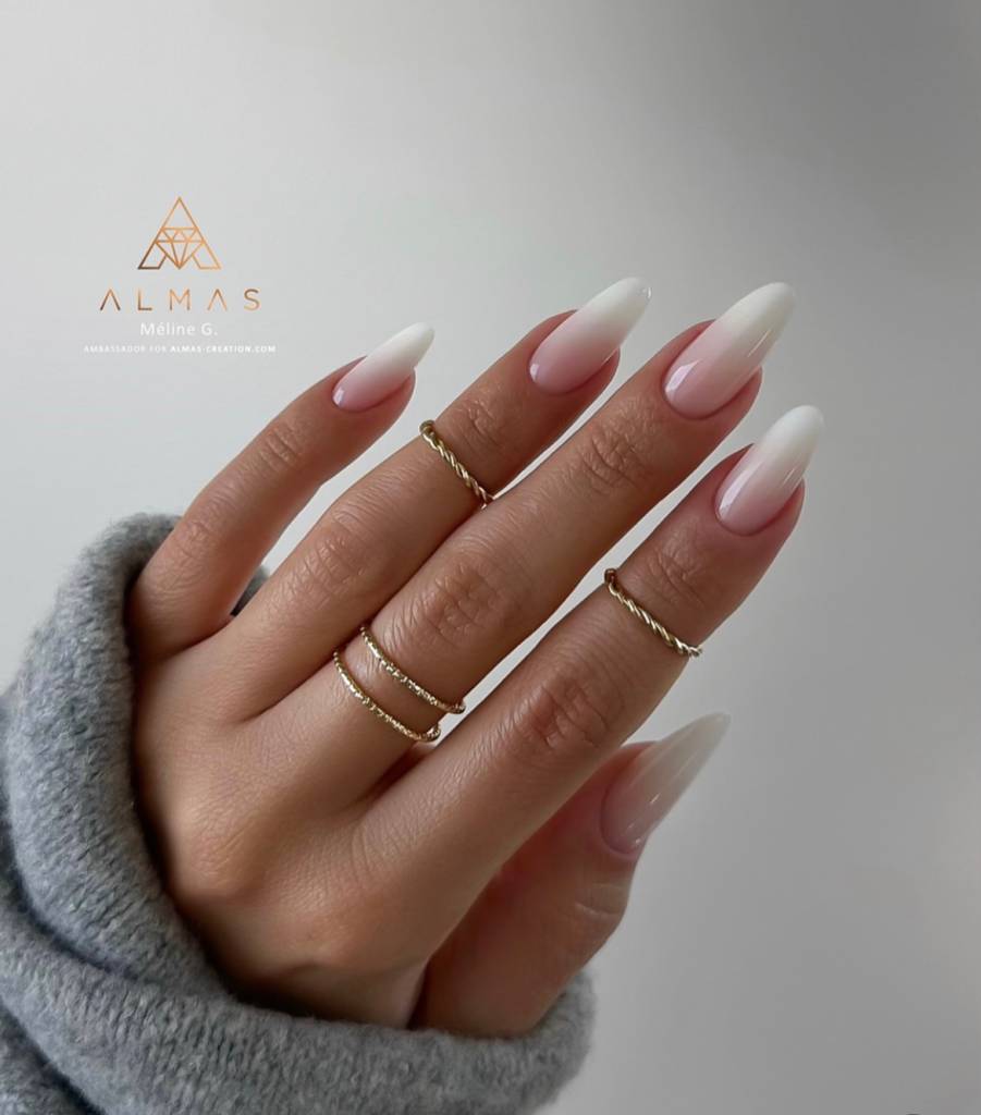 Alongamento de Unhas para Noivas: Gel ou Fibra de Vidro? Qual o Melhor?