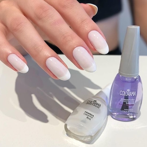 Unhas Quadradas com Cantos Arredondados: O Equilíbrio Perfeito entre Estilo e Durabilidade