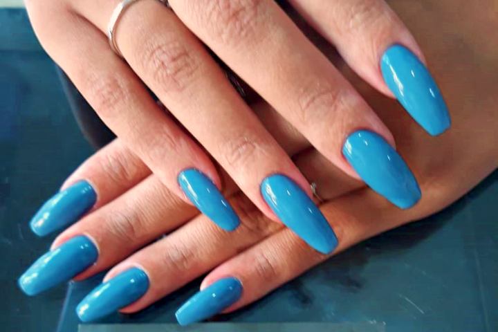 Micro Francesinha: Tendência Minimalista para Suas Unhas
