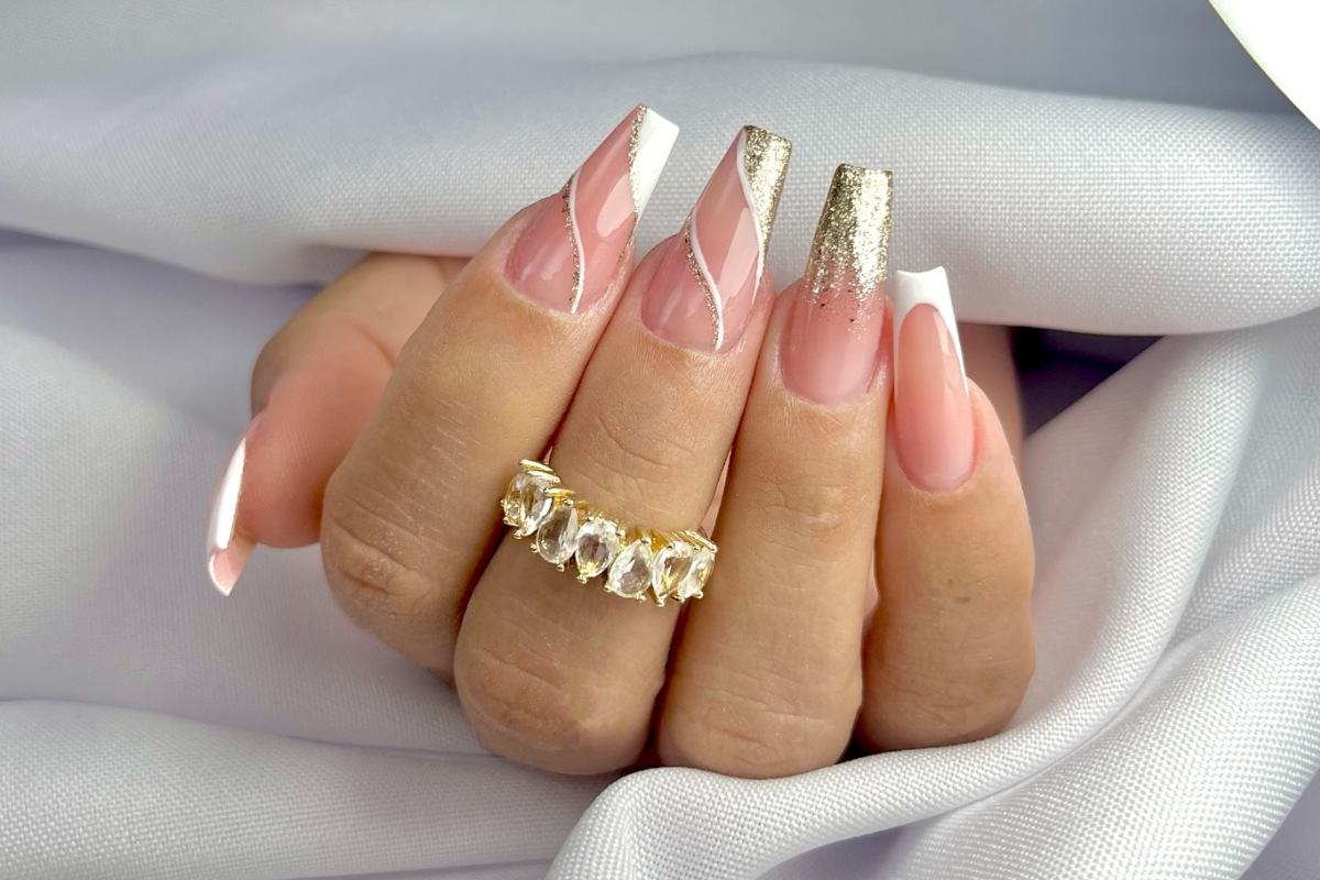 Micro Francesinha: Tendência Minimalista para Suas Unhas
