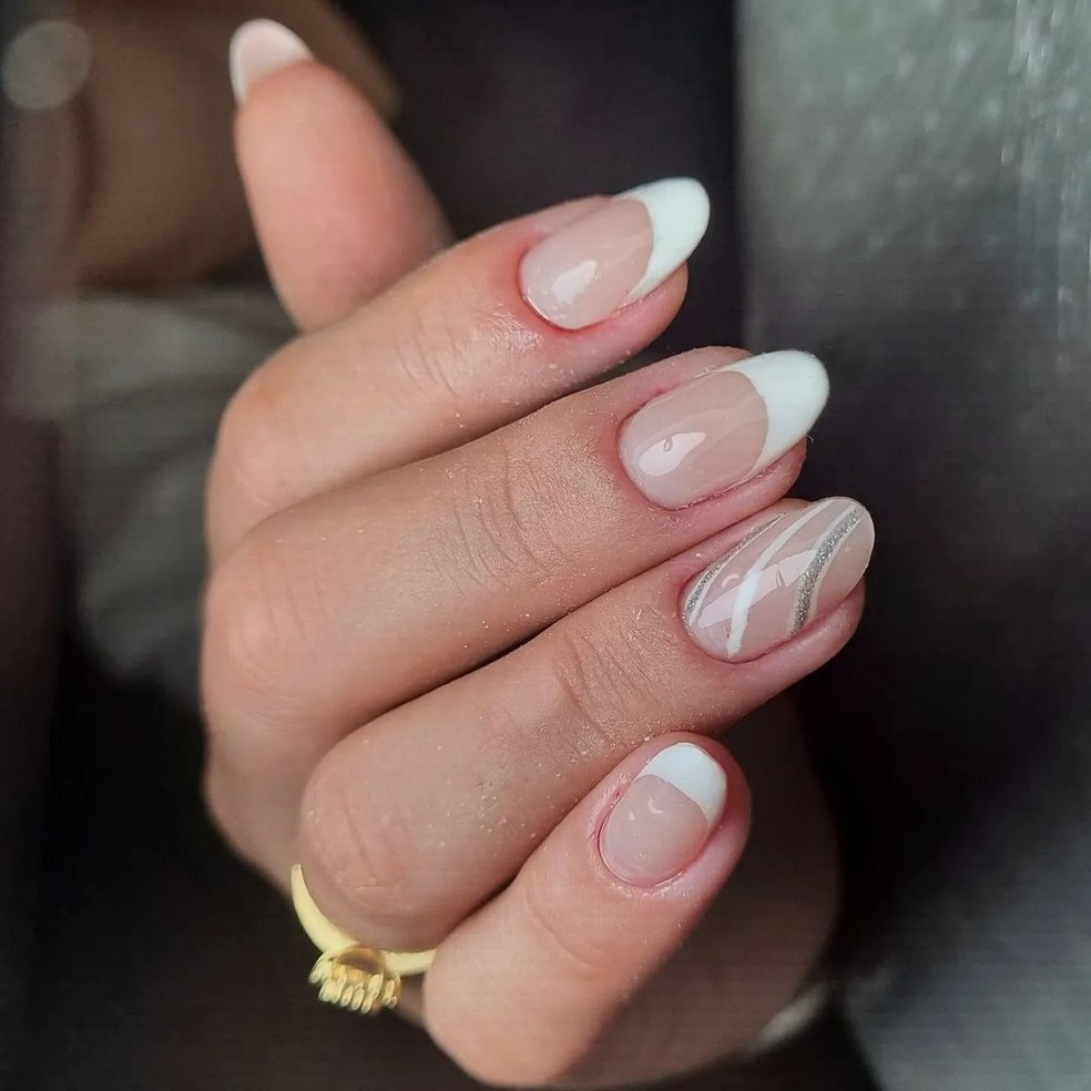 unhas claras e delicadas 2026