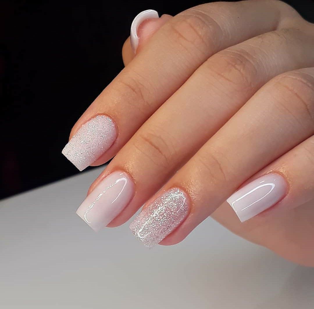inspiração unhas claras casamento
