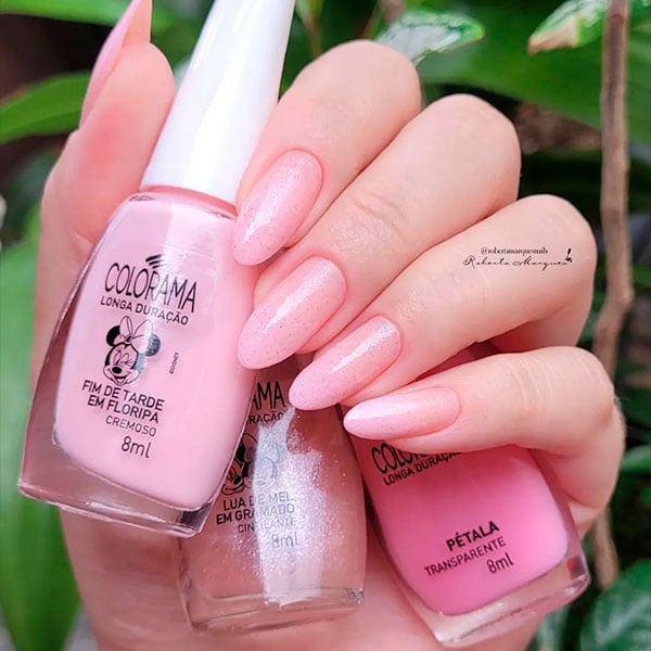 nail art discreta em unhas claras