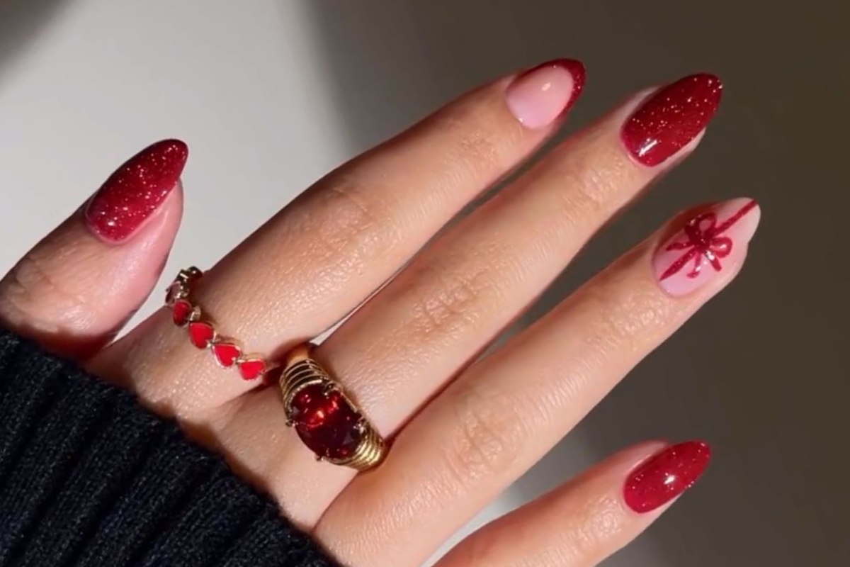 unhas de natal elegantes