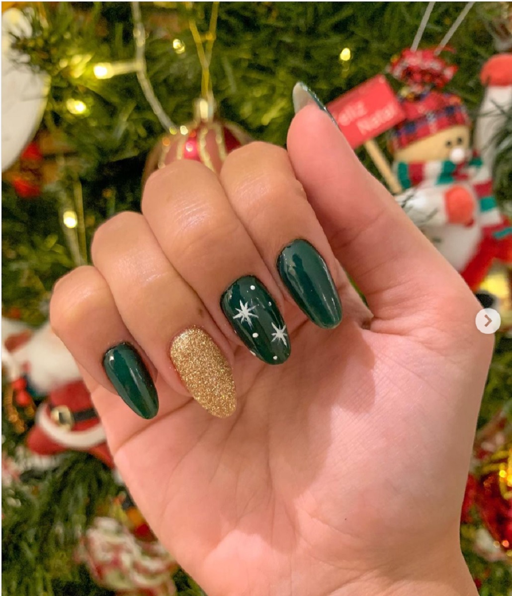 unhas de natal minimalistas