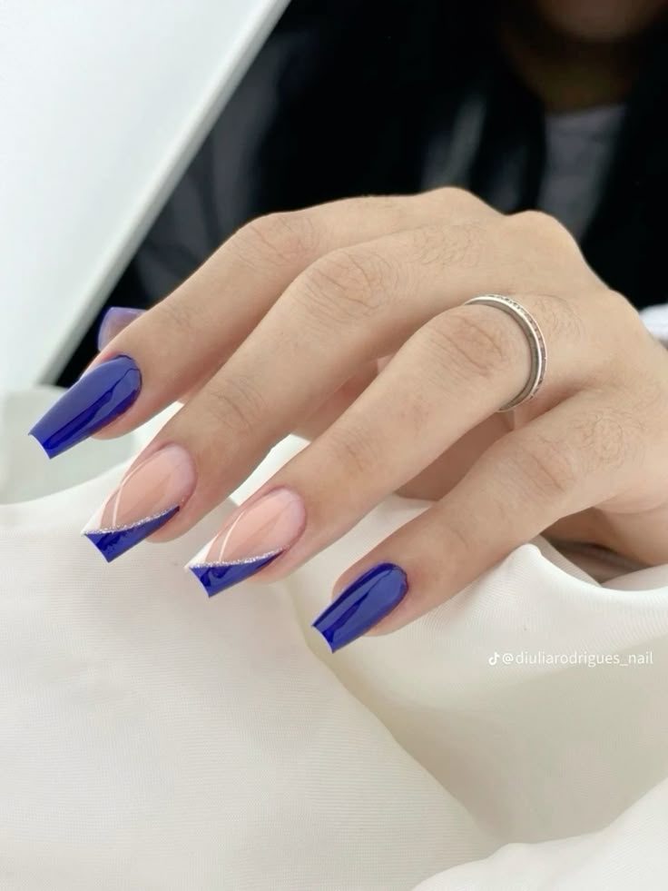 unhas decoradas azul ombré