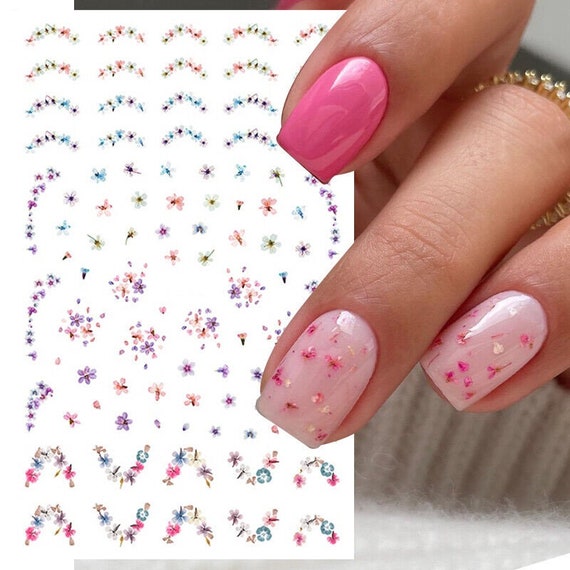Top 5 Tendências de Unhas Decoradas com Adesivos para 2025/2026